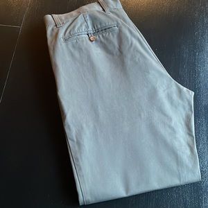 GAP men’s khakis chinos Olive Green 32/30 NWOT